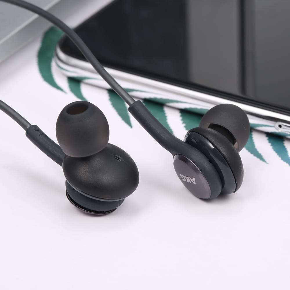 SAMSUNG AKG In-ear Headphones In-line Control with Mic 3.5mm